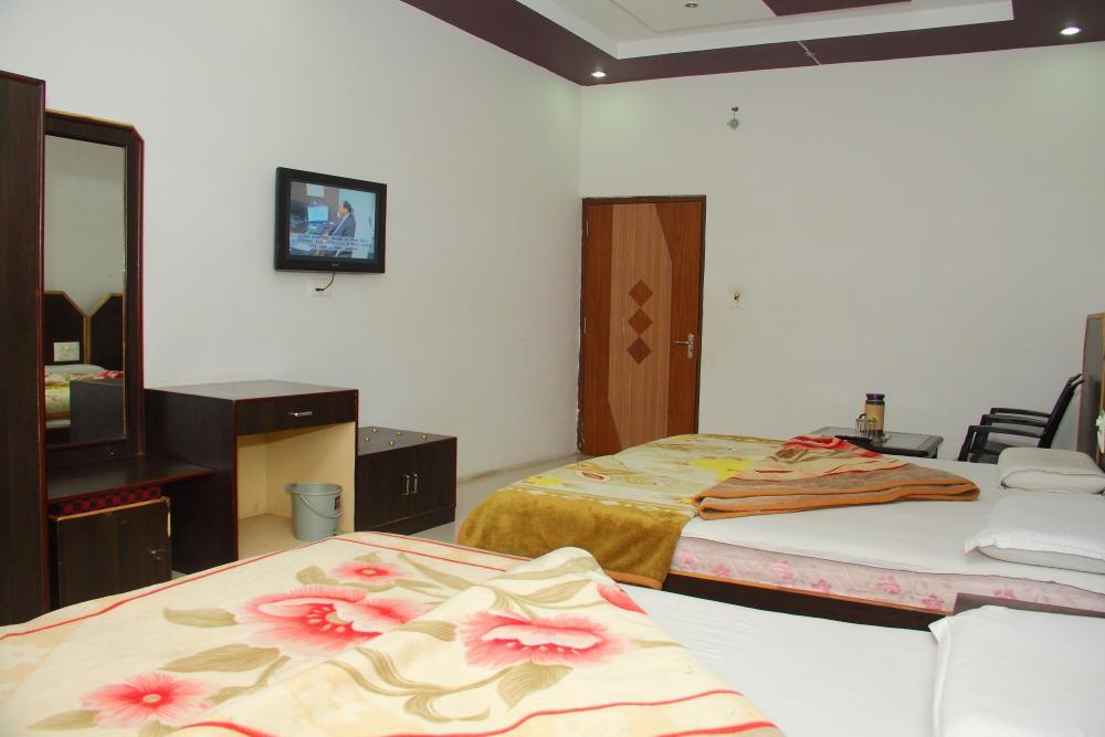 Hotel Deep Palace Near Bus Stand Udaipole Udaipur Exterior photo